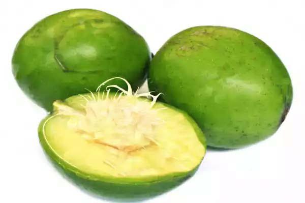 কাঁচা আমড়া